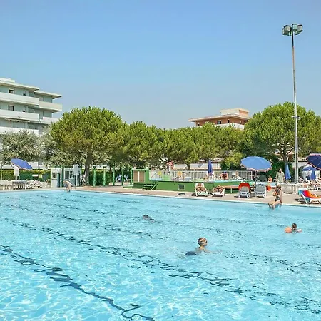 Appartamento 2 Bedroom Lovely In